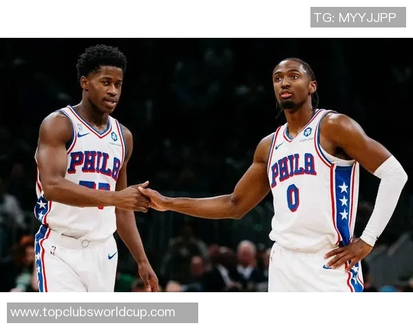 2001年季后赛76人对决猛龙精彩回顾与赛场瞬间分析 2001年季后赛76人对决猛龙精彩回顾与赛场瞬间分析