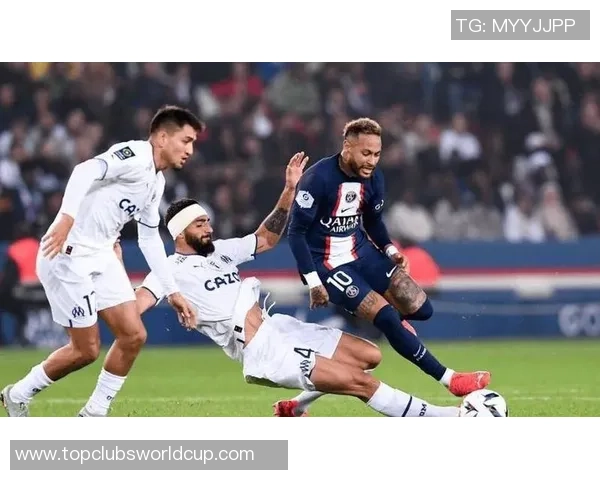 勒阿费尔与勒芒的精彩对决揭示法乙联赛的激烈竞争与球队实力较量