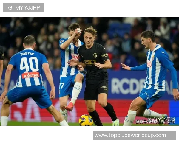 巴萨主场迎战瓦伦西亚西甲焦点之战精彩回顾与分析