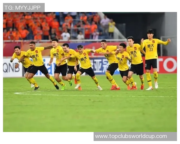 恒大与上港精彩对决重播回顾赛场瞬间再现激情与荣耀